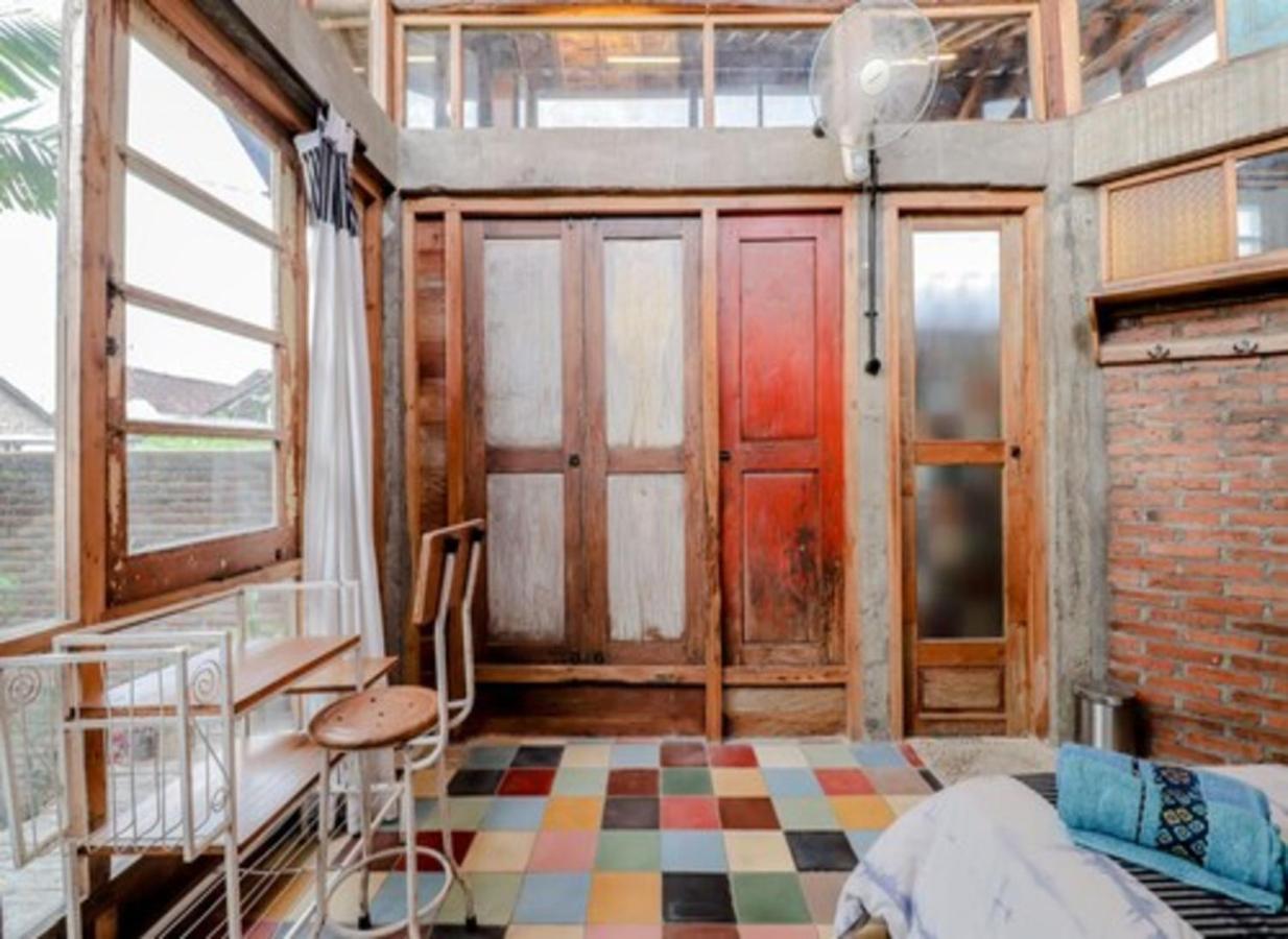 Lorong Homestay Bantul Extérieur photo